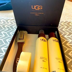 Ugg Sheepskin Cleaning Set